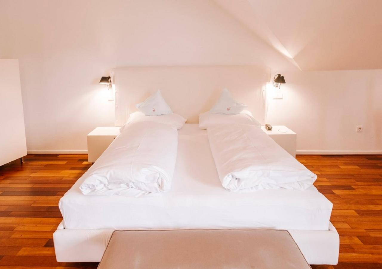 Seehotel Hubertushof Velden am Woerthersee Exterior photo